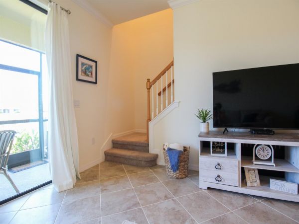 Venice Condo 1025655