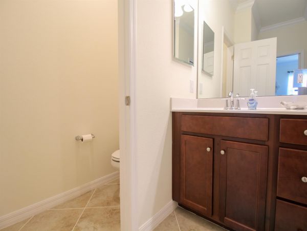 Venice Condo 1025655
