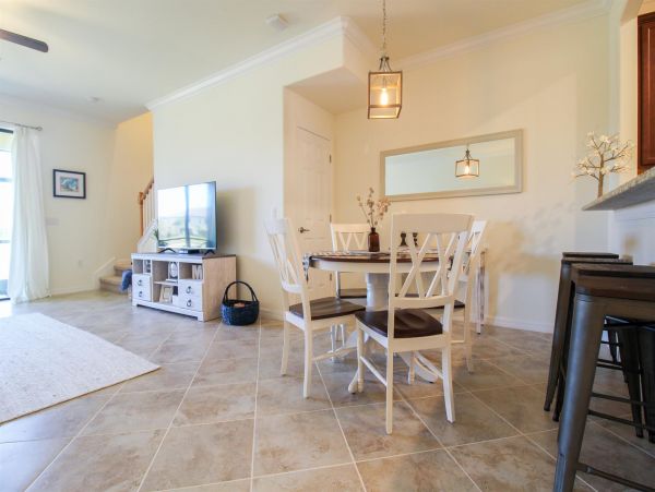 Venice Condo 1025655
