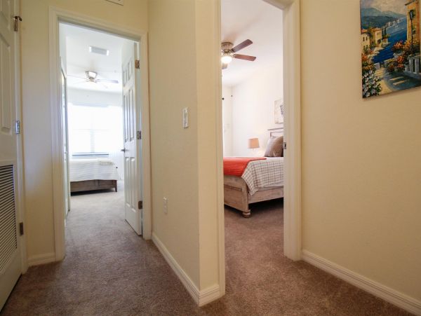 Venice Condo 1025655