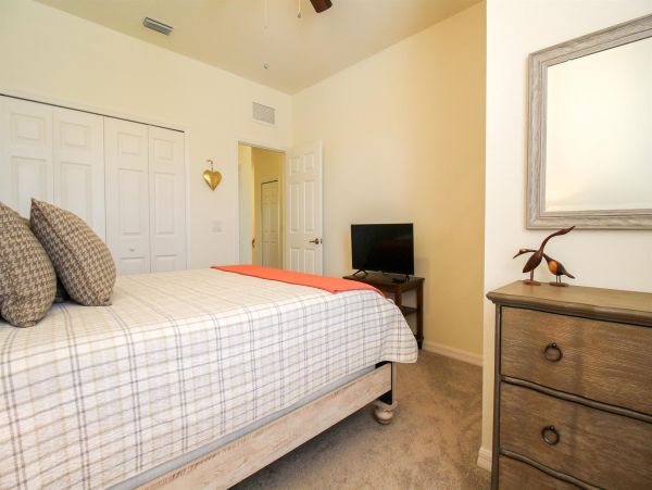 Venice Condo 1025655