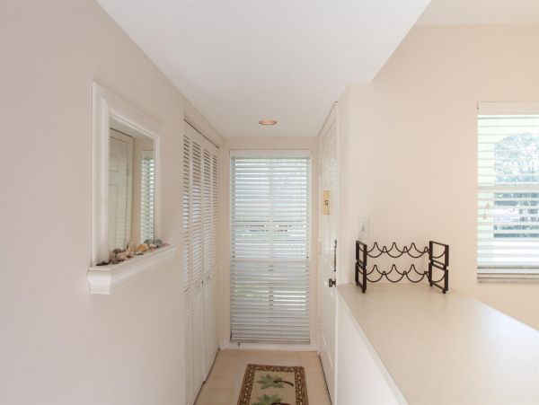 Venice Condo 1025661