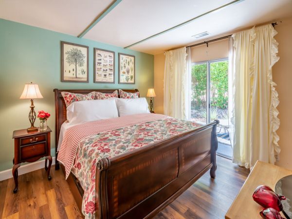 Santa Ynez Vacation Home Three Bdr plus 2 Bdr Guest House
