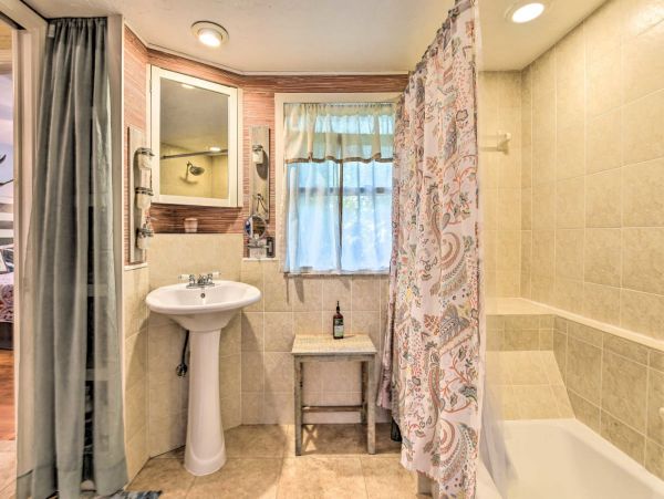 Sarasota 4 Bedroom Home with 2 Private Casitas
