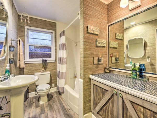 Sarasota 4 Bedroom Home with 2 Private Casitas