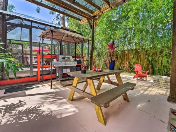 Sarasota 4 Bedroom Home with 2 Private Casitas