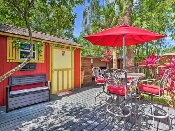 Sarasota 4 Bedroom Home with 2 Private Casitas