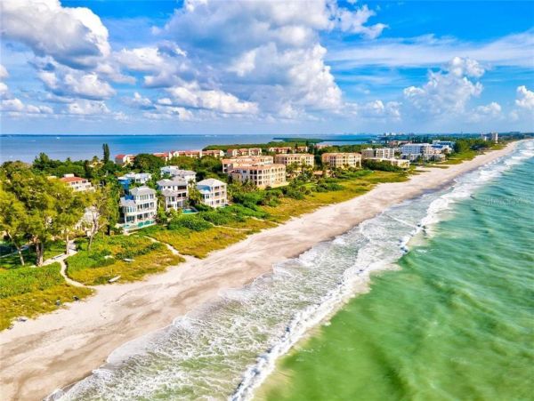 Lovely 2 Bedroom Condo in Longboat Key Sleeps 6