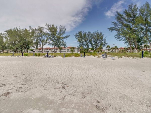 Lovely 2 Bedroom Condo in Longboat Key Sleeps 6