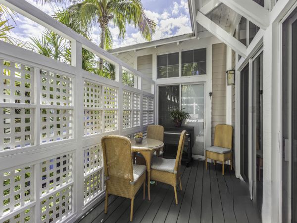 Walk to beach Longboat Key Vacation Home Three Bedroom