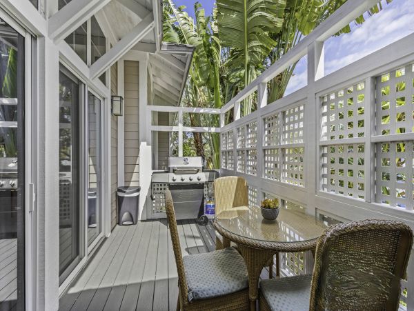 Walk to beach Longboat Key Vacation Home Three Bedroom
