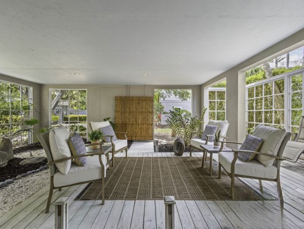 Walk to beach Longboat Key Vacation Home Three Bedroom