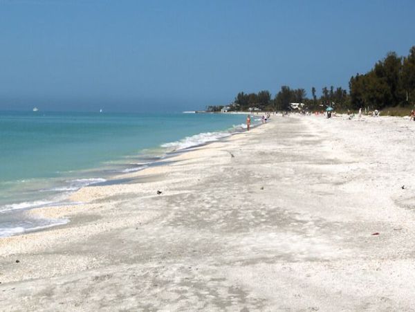 Walk to beach Longboat Key Vacation Home Three Bedroom