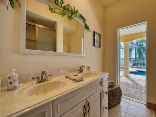 Cape Coral Home 1025770