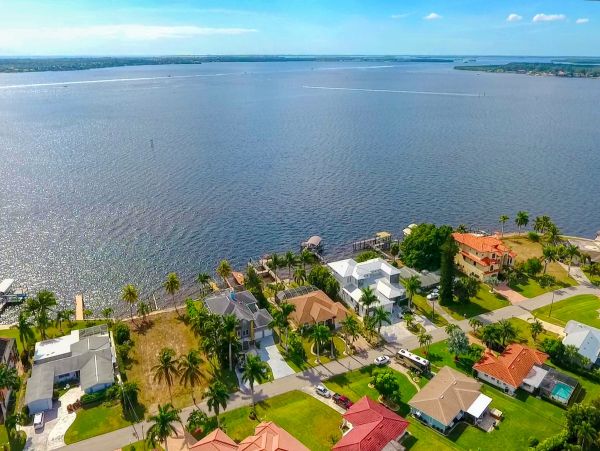 Cape Coral Home 1025770