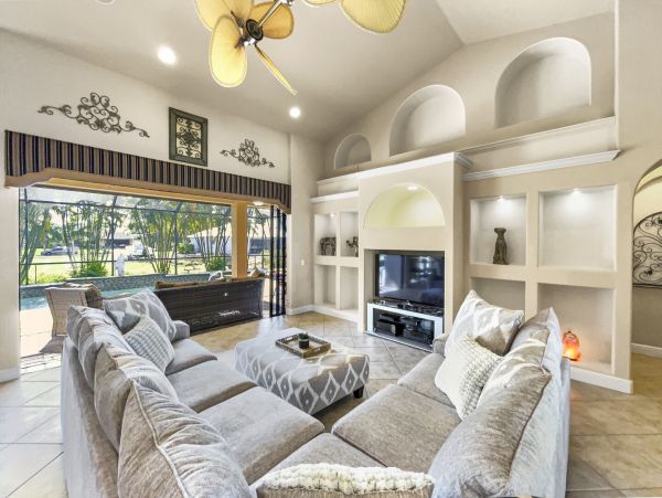 Cape Coral Home 1025772