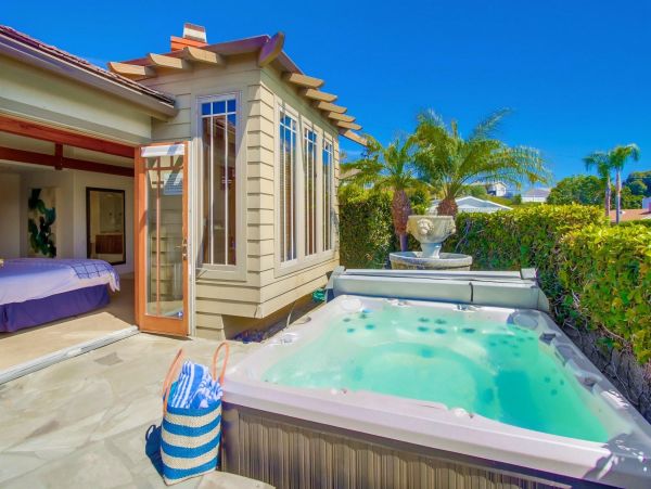 Walk to Beach La jolla Vacation home Four Bedroom
