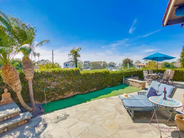 Walk to Beach La jolla Vacation home Four Bedroom