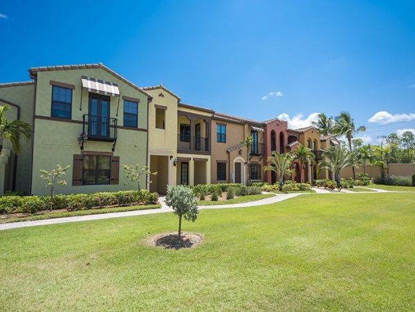 Naples Condo 1025813