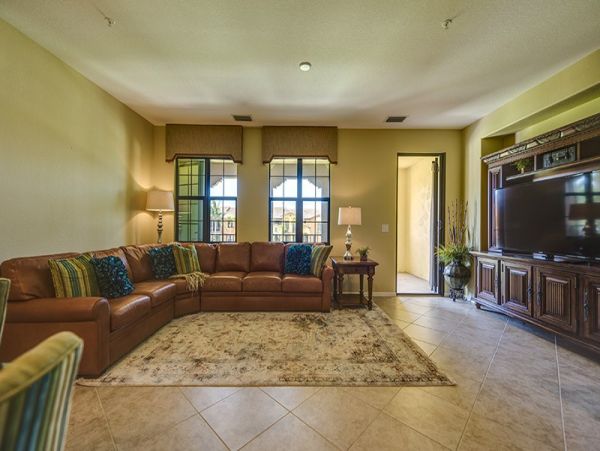 Naples Condo 1025813