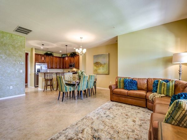 Naples Condo 1025813