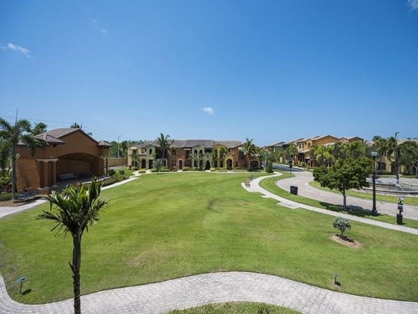 Naples Condo 1025813