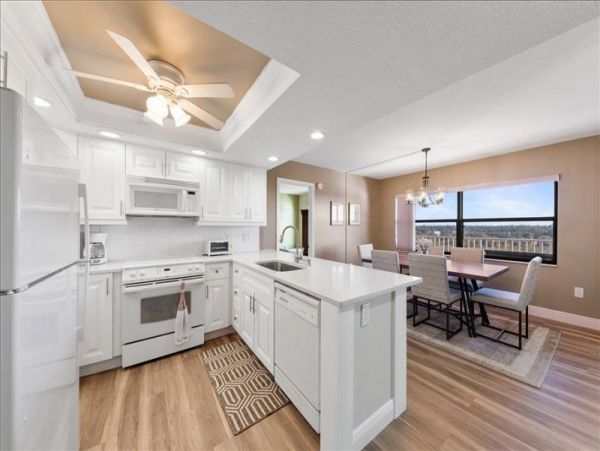 Naples Condo 1025815