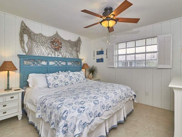 Naples Condo 1025816
