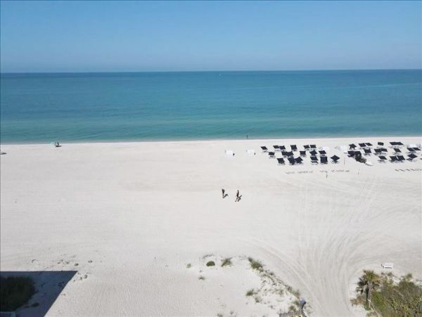 Lido Key Vacation Condo Two Bedroom