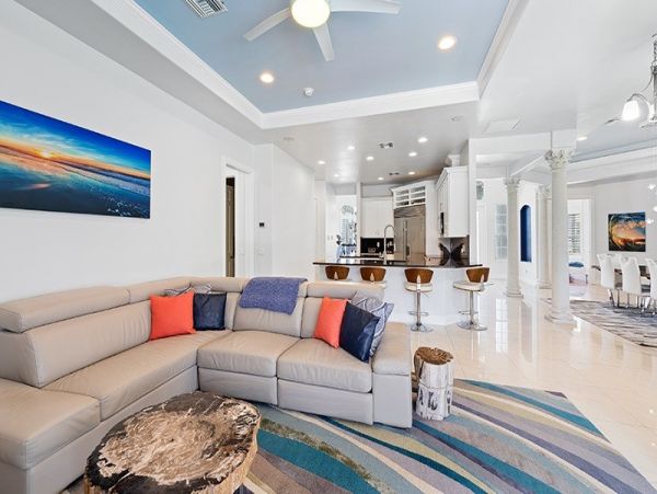 Naples Home 1025819
