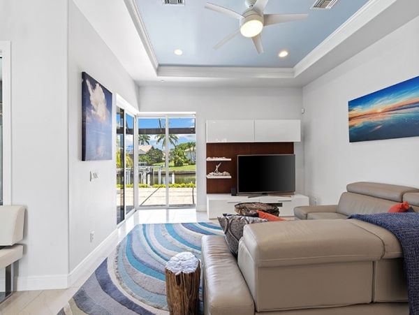 Naples Home 1025819