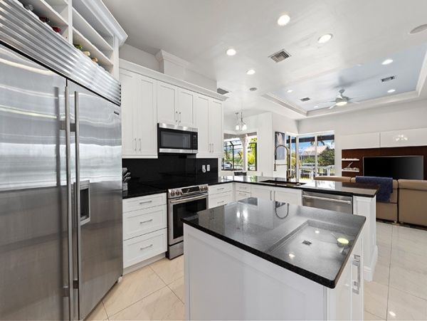 Naples Home 1025819