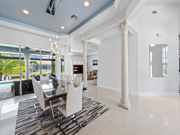 Naples Home 1025819