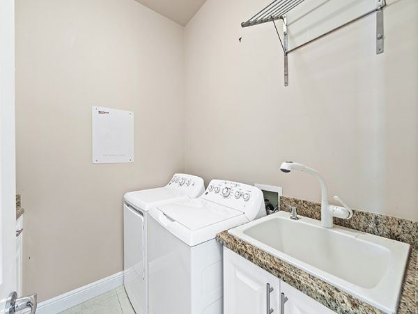Naples Home 1025819