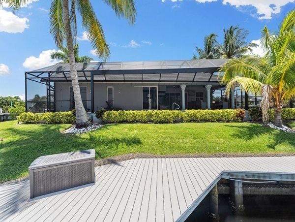 Naples Home 1025819