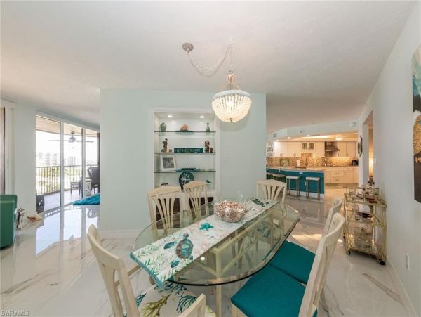 Beautiful 2 Bedroom Condo in Marco Island Sleeps 4