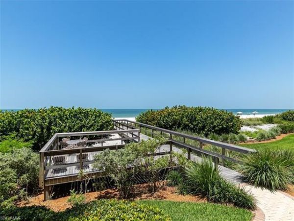 Beautiful 2 Bedroom Condo in Marco Island Sleeps 4