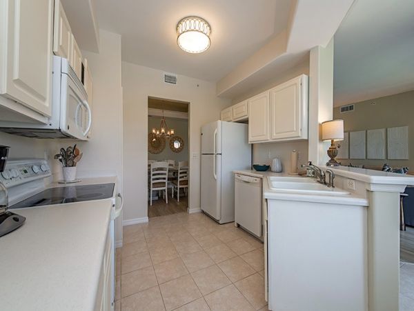Naples Condo 1025822