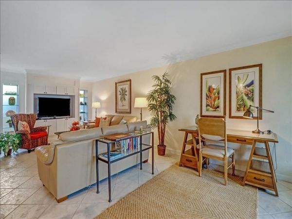 Gulf Front Naples Vacation Condo Two Bedroom