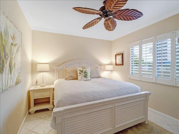 Gulf Front Naples Vacation Condo Two Bedroom