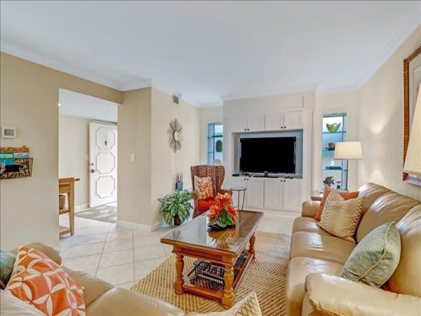 Gulf Front Naples Vacation Condo Two Bedroom