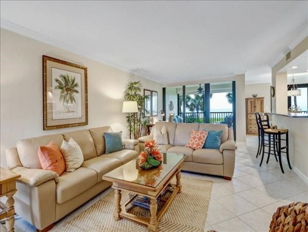 Gulf Front Naples Vacation Condo Two Bedroom