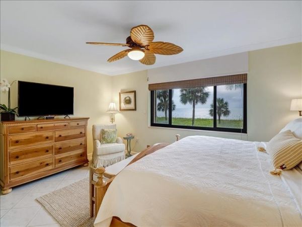 Gulf Front Naples Vacation Condo Two Bedroom