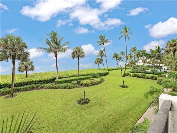 Gulf Front Naples Vacation Condo Two Bedroom