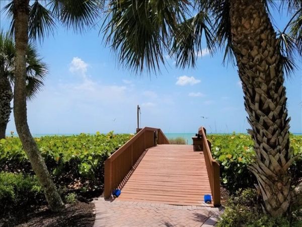 Gulf Front Naples Vacation Condo Two Bedroom