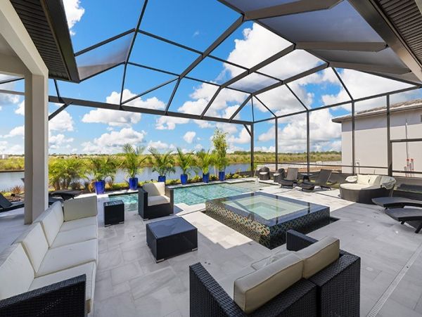 Naples Home 1025824