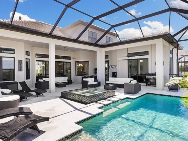 Naples Home 1025824