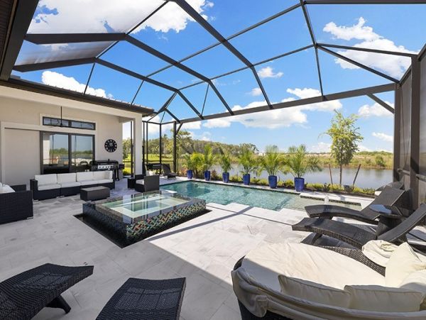 Naples Home 1025824