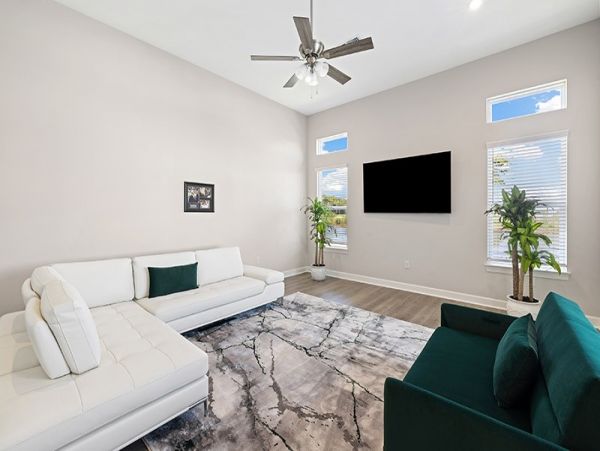 Naples Home 1025824