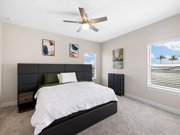 Naples Home 1025824